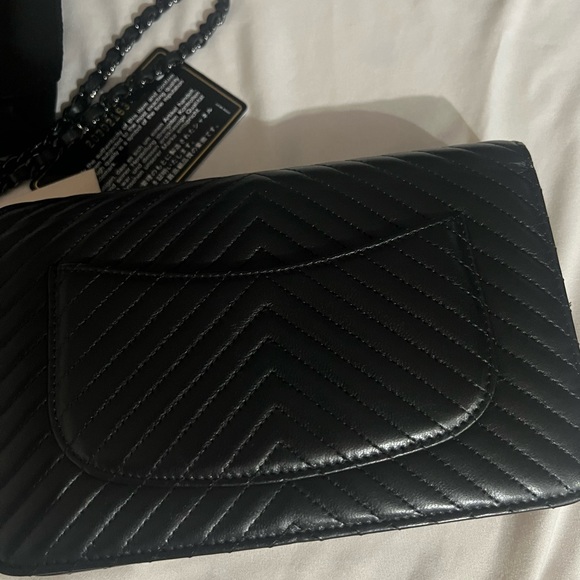Chanel black on black wallet on a chain bag - Picture 4 of 15